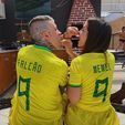 Mel Maia e MC Daniel assistem ao jogo do Brasil em clima de romance (Reprodução/Instagram)